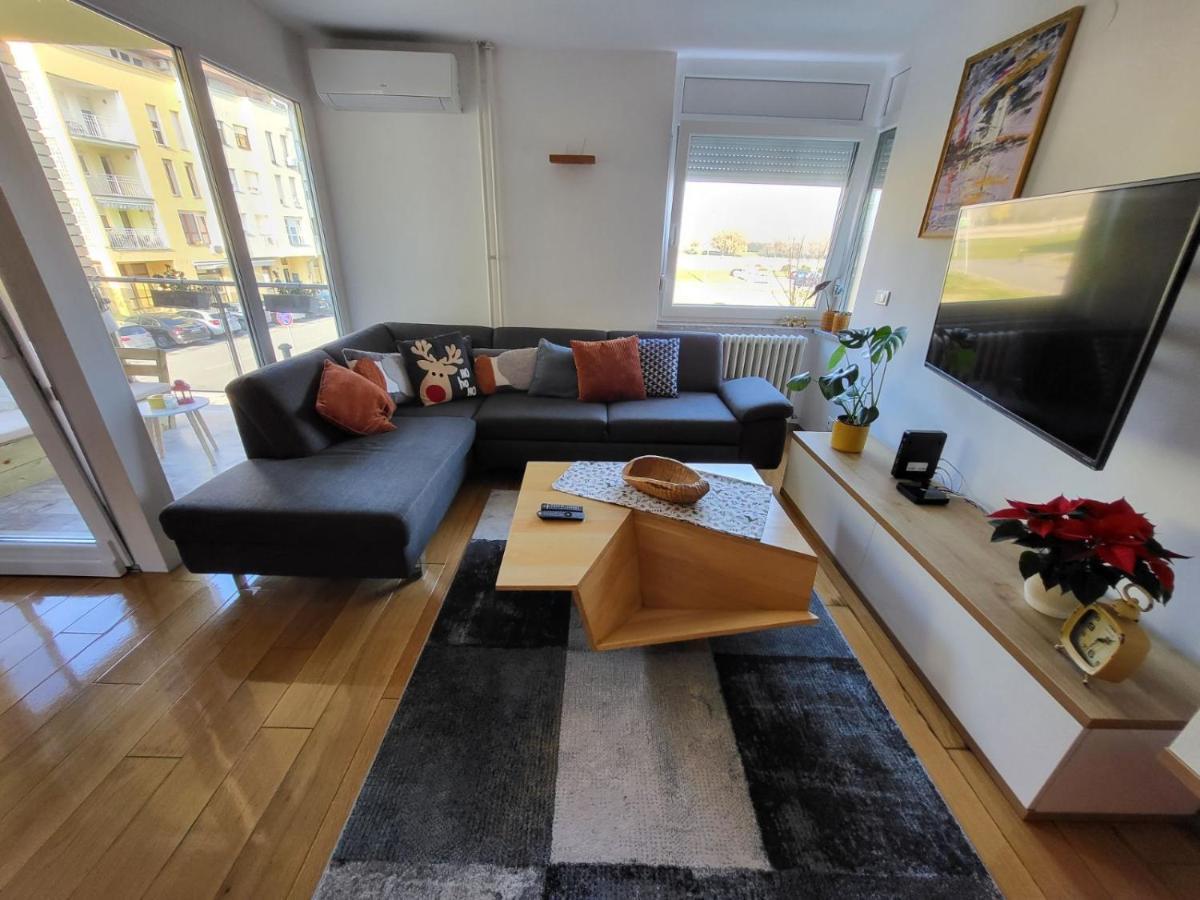 Apartman Bruna Self Check-In Osijek Eksteriør billede